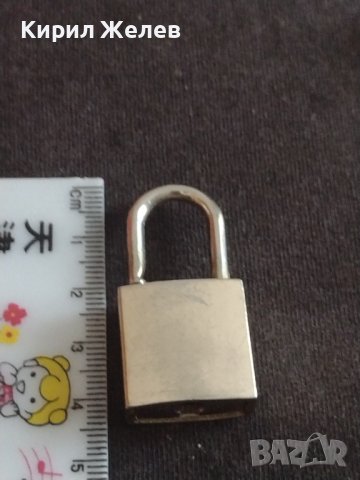 Малко катинарче много красиво за КОЛЕКЦИЯ ДЕКОРАЦИЯ БИТОВ КЪТ 42716, снимка 5 - Колекции - 43724549