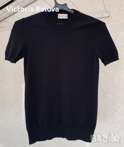 Плътна черна блуза/тениска MONCLER
