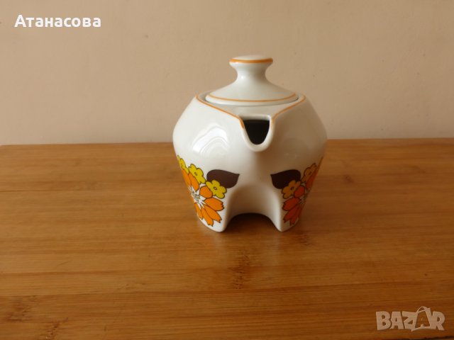 Унгарски порцеланов мини чайник чайниче 1980 г, снимка 3 - Аксесоари за кухня - 43905530