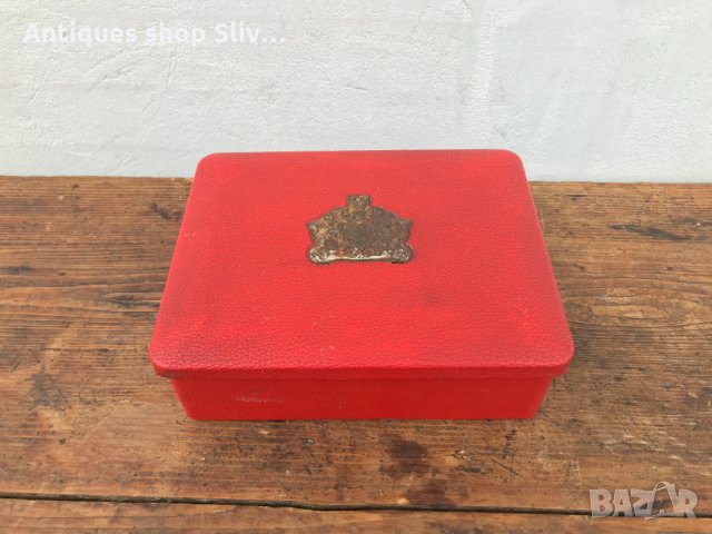 Стара метална кутия от кафе с герб. №0342, снимка 2 - Колекции - 33436927