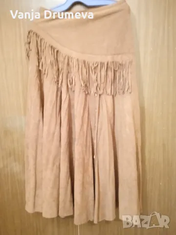 ефектна пола от Фин велур , снимка 6 - Поли - 47991571