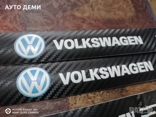 Черен карбон гланц  стикер с емблема и надпис Фолксваген за кола автомобил джип пикап +подарък, снимка 5 - Аксесоари и консумативи - 32459929