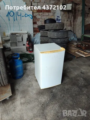 Малък хладилник внос от нидерландия, снимка 2 - Хладилници - 49095038
