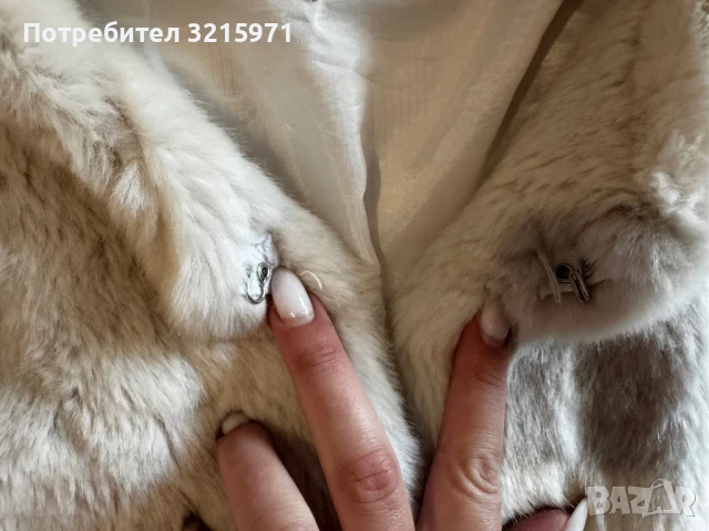 Късо дамско пухкаво яке, снимка 2 - Якета - 50448284