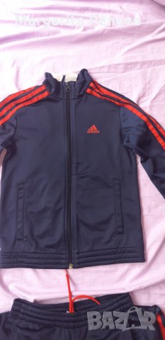 Екипче"Адидас"6-7 год., снимка 2 - Детски анцузи и суичери - 33190151