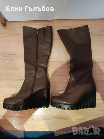 Ботуши дамски на платформа, 39-ти номер, чисто нови, снимка 3 - Дамски ботуши - 53285185