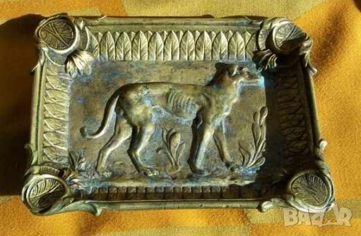 Стар бронзов пепелник с ловно куче 15 х 12см. Лов и риболов, снимка 2 - Антикварни и старинни предмети - 50859541