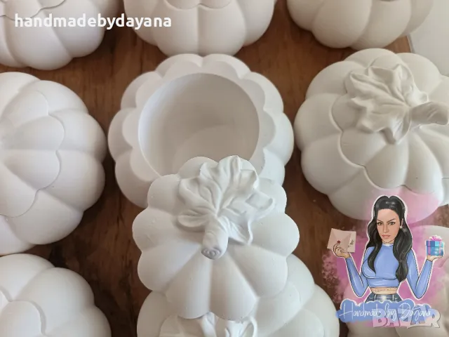 Кашпа във формата на тиква за аранжиране , снимка 1