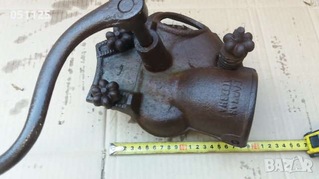 отлична машинка за мелене на царевица , снимка 6 - Антикварни и старинни предмети - 43481481