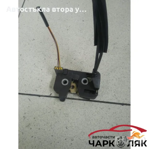 Брава заден капак (ключалка) Форд Фиеста, снимка 2 - Части - 48246280