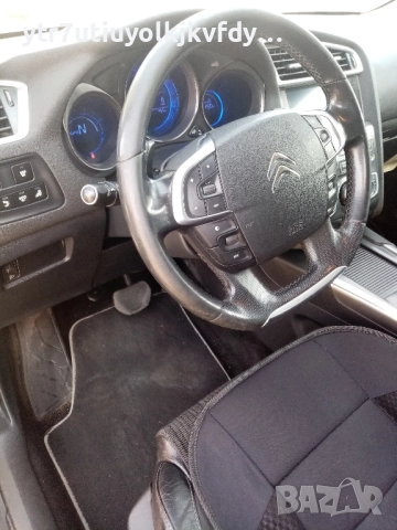 Ситроен С 4 EXCLUSIVE-1.6 E-HDI-112 к.с-Автоматик-8888лв., снимка 10 - Автомобили и джипове - 51454351