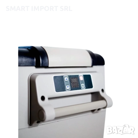 Хладилник за кола с компресор, интелигентен охладител CF35, 12/24 V, с LCD дисплей и Bluetooth, снимка 2 - Хладилни чанти - 51863250