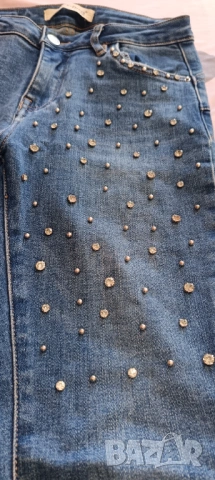 Дамски дънки М рр камъни , снимка 4 - Дънки - 53603640