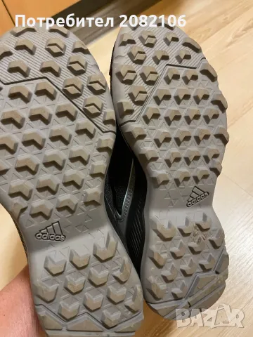 Дамски маратонки Адидас, снимка 4 - Маратонки - 50192951