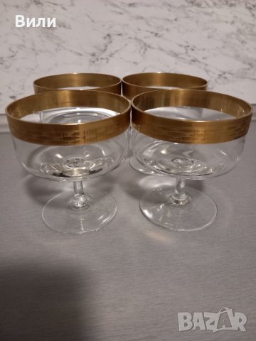4 чаши за шампанско от Мурано стъкло с гравюра  и позлата, снимка 1 - Чаши - 43742641