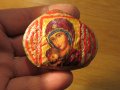 Стара  малка икона Богородица с младенеца - за зачатие и раждане на дете Дева Мария, снимка 3
