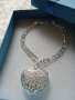 Нова, сребърна гривна, масивна със сърце. Поставена в луксозна кутия за подарък., снимка 1 - Гривни - 43450692