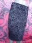 Тъмно лилава еластична пола до коляното на черно цветя Л, снимка 4