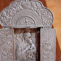 Малък метален триптих икона религия кръст, снимка 3 - Антикварни и старинни предмети - 43945907