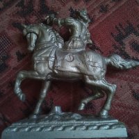 Сувенир стар кон с конник ловец  29123, снимка 1 - Декорация за дома - 37270650