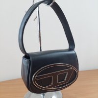 Diesel дамска чанта лукс чанта стилна дамска чанта луксозна чанта код 250лна дамска чанта , снимка 10 - Чанти - 43997845