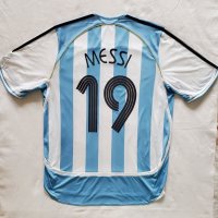 Оригинална тениска adidas Argentina Lionel Messi , снимка 2 - Футбол - 40220976