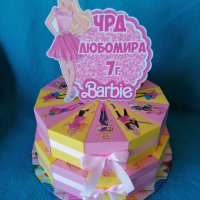 Картонена торта Барби, снимка 1 - Други - 44926047