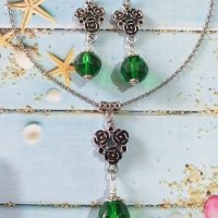  Разкошен комплект бижута в смарагдово зелено и красива основа с рози в цвят антично сребро , снимка 4 - Бижутерийни комплекти - 33203332