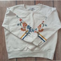 Блуза Reserved с флорални ръкави, снимка 1 - Блузи с дълъг ръкав и пуловери - 40028923
