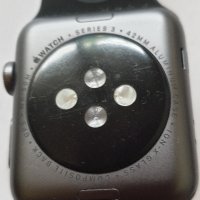 Apple watch series 3 42mm, снимка 10 - Смарт часовници - 33273706