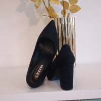 черни велурени 40н камъчета по тока , снимка 1 - Дамски обувки на ток - 44931708