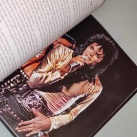 Michael Jackson книга-албум, снимка 4 - Други - 43316737