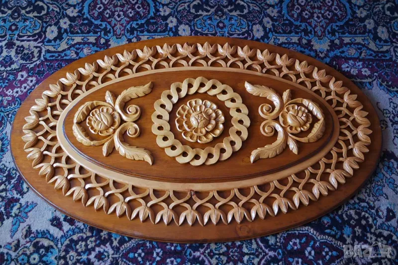 Розета - елипса, дърворезба за украса на таван, снимка 1