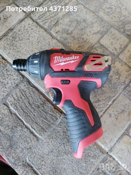 Milwaukee M12 винтоверт със скорост, снимка 1