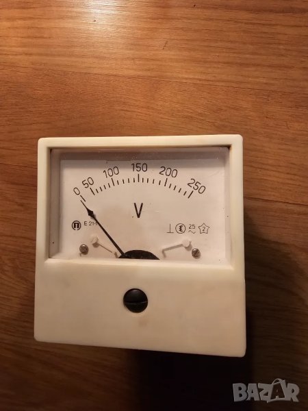 Български волтметър до 250  волта променливо - за директно свързване - Следете напрежението във ваше, снимка 1