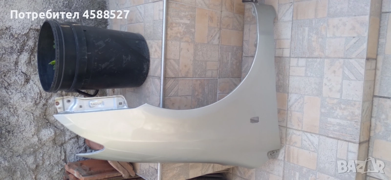 Десен калник за Тойота Корола Е12 хечбек 2002-2007, снимка 1