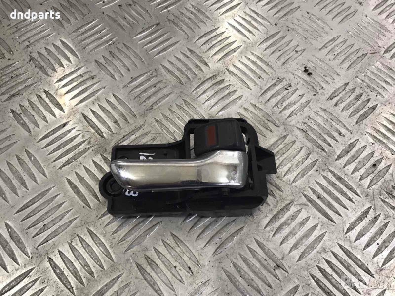 Предна дясна дръжка Toyota Avensis,2001г., снимка 1