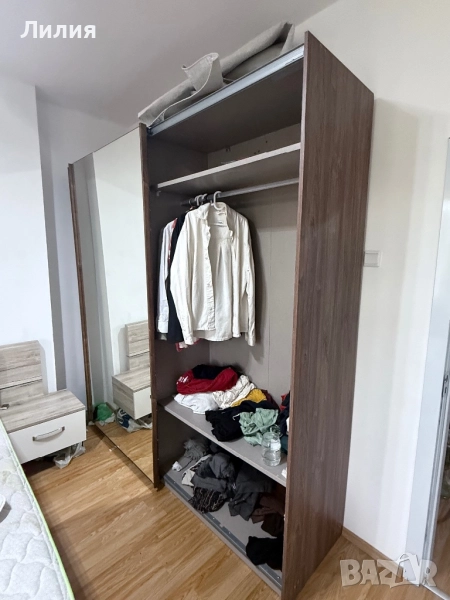 Гардероб с плъзгащи врати, снимка 1
