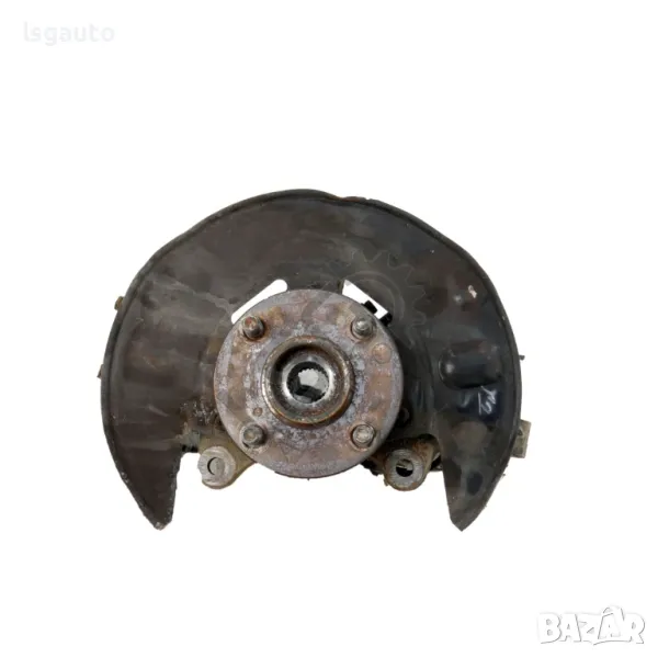 Преден десен шенкел Toyota Corolla 2001-2006 ID: 135688, снимка 1