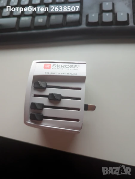Продавам  travel адаптор за контакти Skross, снимка 1
