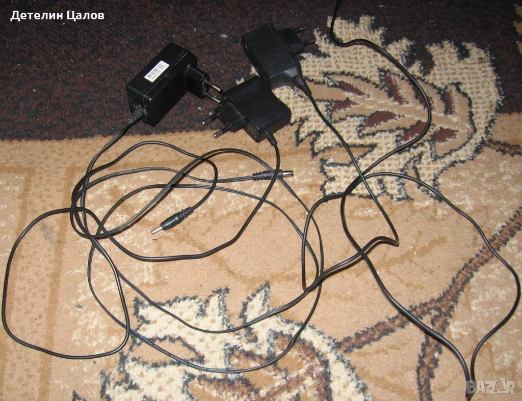 Три броя зарядни адаптери 5 волта 12 волта, снимка 1