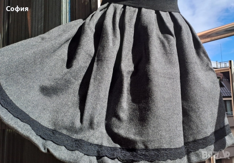 Сива,вълнена пола р-р С/М/Л, снимка 1