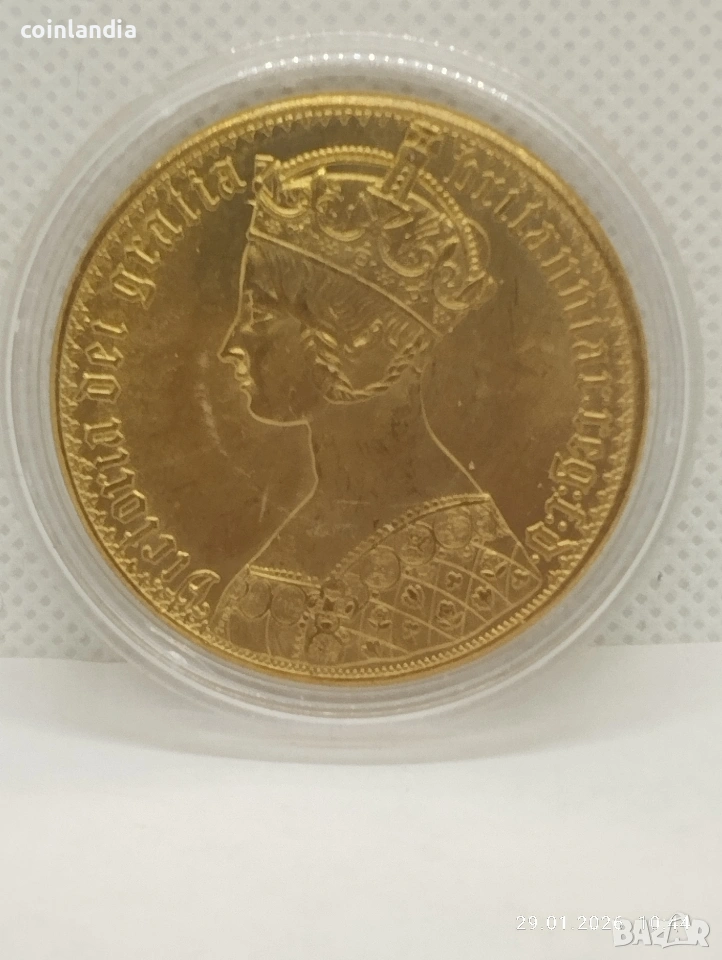 позлатена Английска монета репродукция , снимка 1