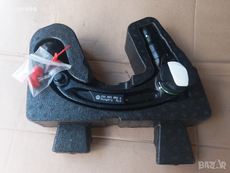 Кука за Теглич Фолксваген Поло 6 и Т крос , снимка 1