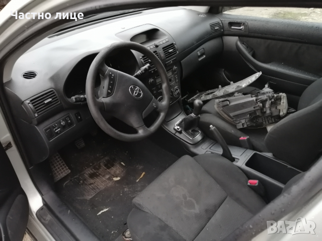 Toyota Avensis II 2.0 D-4D (116 кс), снимка 11 - Автомобили и джипове - 36383355