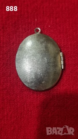 Vintage Медальон, Колие, рамка за снимки, инкрустации, снимка 2 - Колиета, медальони, синджири - 43274367