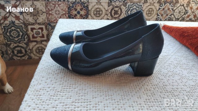 Дамски тъмносини обувки, снимка 4 - Дамски обувки на ток - 43465470