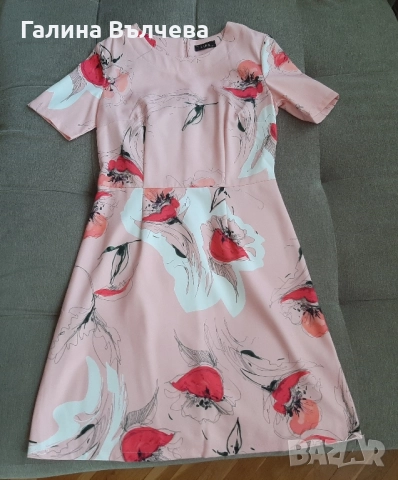 Дамска рокля размер М, произведена в България