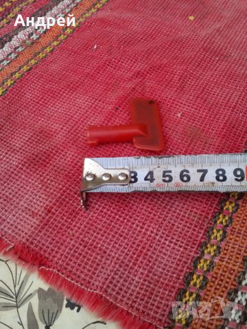 Стар ключ за навиване #3, снимка 4 - Антикварни и старинни предмети - 27264836