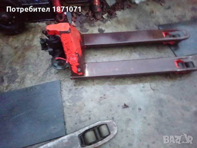 Купувам Палетни колички , снимка 12 - Индустриална техника - 52893437